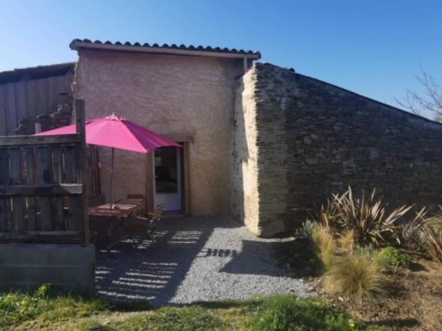 Saint-Florent-des-Bois Gite Mimosa מראה חיצוני תמונה